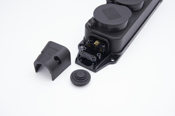 Розетка переносная 4-местная с/з, STEKKER, RST16-24-44, 250В, 16А, IP44, черный