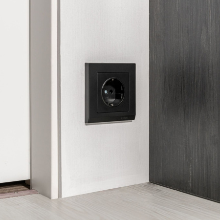 Stark Рамка горизонт/вертик 1 пост . Черный IP20 Werkel