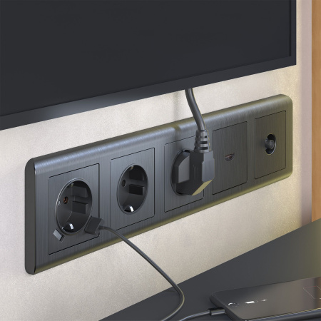 Встраиваемые механизмы Накладка для розетки СУ 1 пост. с USB . графит рифленый IP20 Werkel