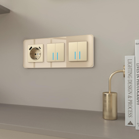 Elite Рамка СУ 3 пост . стекло айвори IP20 Werkel