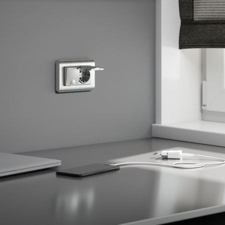 Розетка двойная влагозащ. с зазем. с защит. крышками и шторками (серебряный) СУ IP44 Werkel