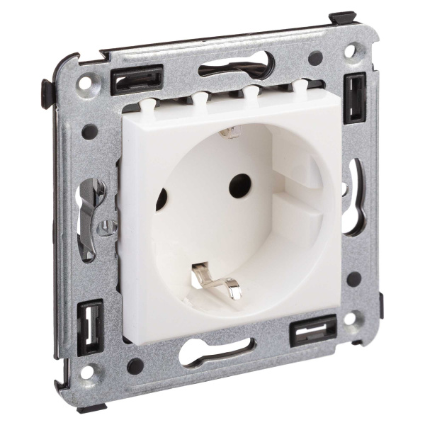 Розетка в стену, 2P+E, с з/ш, "Avanti", "Белое облако" DKC