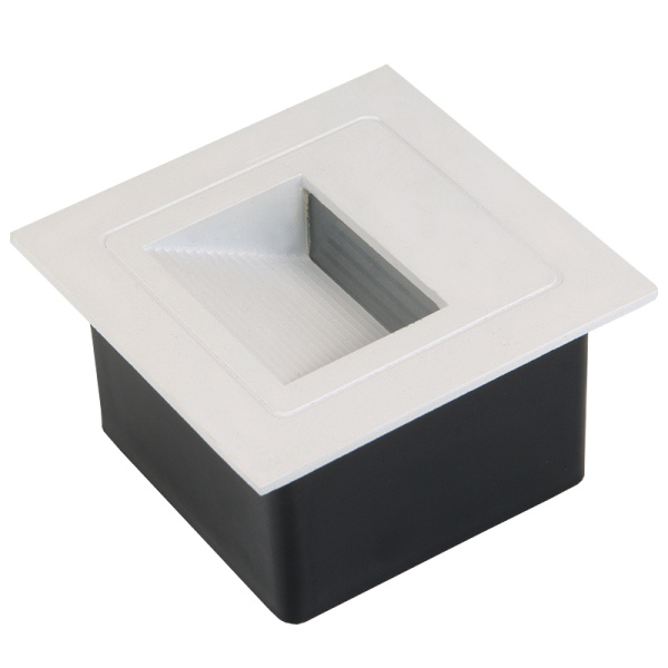 Светильник встраиваемый для лестнич.подсв. 2W(150lm) 5000K IP65 80x86x50 алюм белый General