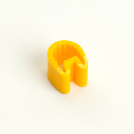 Набор кабель-маркеров "L,N,PE" STEKKER для провода сеч. до 4мм², желтый CBMR25-S2 (DIY упак 6 отрез по30 шт)