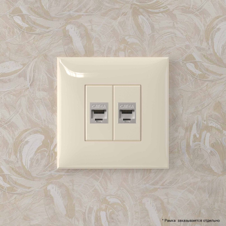 Компьютерная розетка RJ-45 без шторки в стену, кат.6А двойная экранированная, "Avanti", "Ванильная дымка" DKC Компьютерная розетка RJ-45 без шторки в стену, кат.6А двойная экранированная, "Avanti", "Ванильная дымка" DKC
