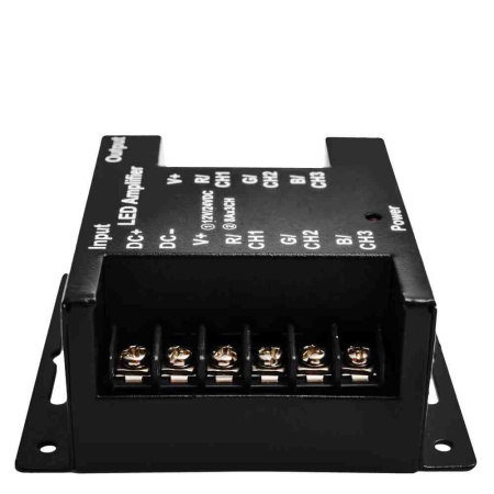 04-04 Усилитель RGB 12В/24В, 288 Вт, 3 канала*8А, размеры 73*80*33 мм Apeyron