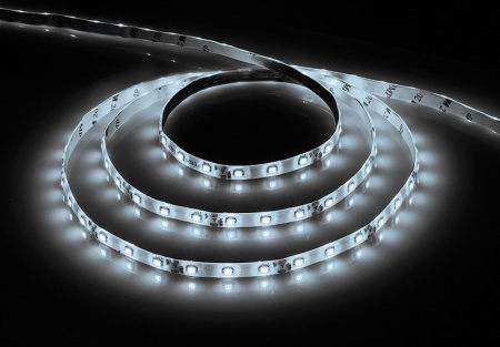 Светодиодная LED лента Feron LS604, 60SMD(2835)/м 4.8Вт/м 1м IP65 12V 6500К