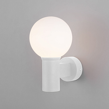 Уличный настенный светильник 1*E14 белый IP54 Sfera (a060123) Elektrostandard