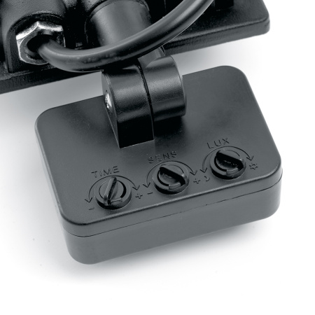 Светодиодный прожектор Feron с датчиком LL-906 IP44 20W 6400K