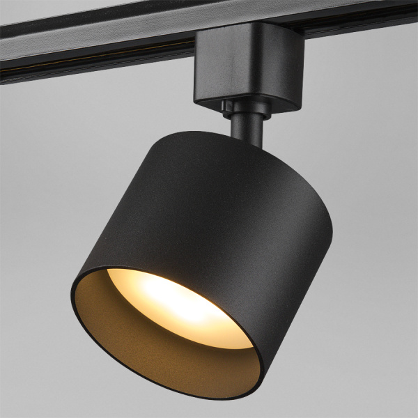 trekovyy_svetilnik_odnofaznyy_general_gtr_gx53_1_ip40_b_580211_pod_lampu_gx53_chernyy