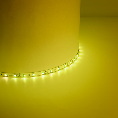 Светодиодная LED лента Feron LS604, 60SMD(2835)/м 4.8Вт/м 5м IP65 12V желтый