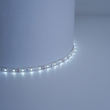 Светодиодная LED лента Feron LS604, 60SMD(2835)/м 4.8Вт/м 5м IP65 12V 6500К