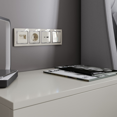 Встраиваемые механизмы Розетка СУ 1 мест. с з/з 16А слоновая кость IP20 Werkel