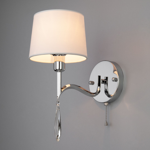 Настенное бра с абажуром 1*E14 40Вт хром IP20 Madera (10127/1 хром) Eurosvet Настенное бра с абажуром 1*E14 40Вт хром IP20 Madera (10127/1 хром) Eurosvet