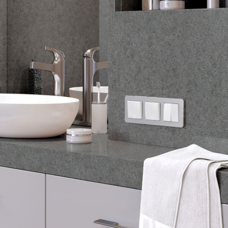 Platinum Рамка на 3 поста алюминий Werkel