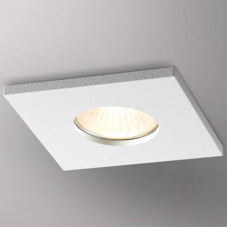 Св-к встр.влагозащ.IP44 GU10 50W 220V AQUA белый B NOVOTECH
