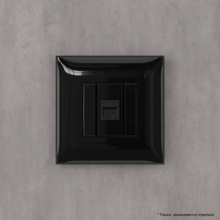 Компьютерная розетка RJ-45 без шторки в стену, кат.6 одинарная, "Avanti", "Черный квадрат" DKC