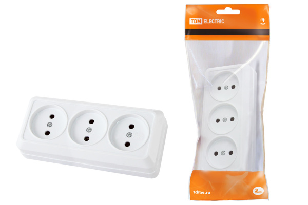 Розетка 3-х местная горизонтальная 2П открытой установки IP20 10A белая "Ладога" TDM Розетка 3-х местная горизонтальная 2П открытой установки IP20 10A белая "Ладога" TDM