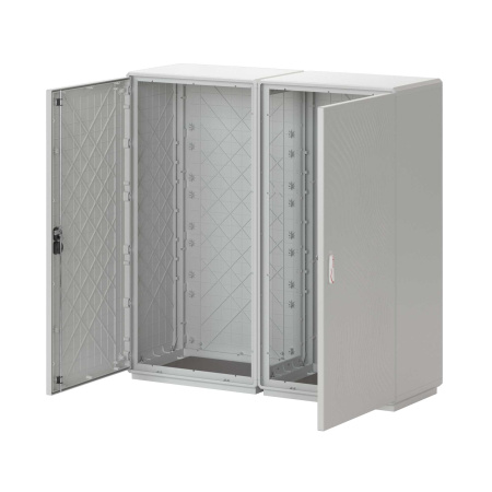 Комплект объединения шкафов Conchiglia, боковая стенка-боковая стенка, В=370/400 мм, Г=330 мм DKC