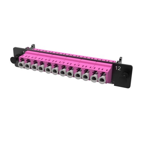 Адаптерная планка с установленными 6xLC Duplex адаптерами (aligned key)(цвет адаптера - пурпурный), OM4, 1/2 HU DKC