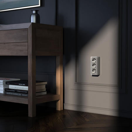 Розетка тройная с заземлением и шторками (графит рифленый) Gallant ОУ IP20 Werkel